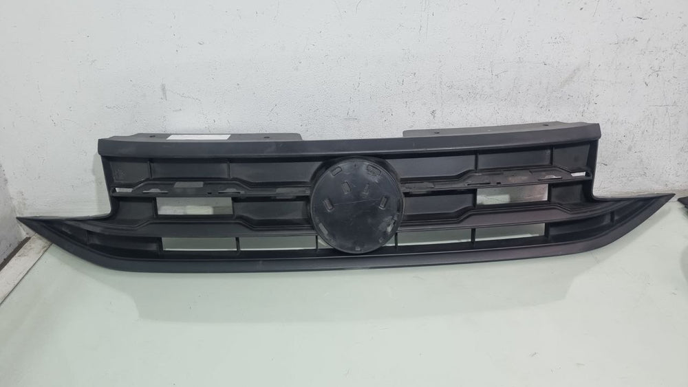 Grade Diant Superior Volkswagen Saveiro 2024/2025