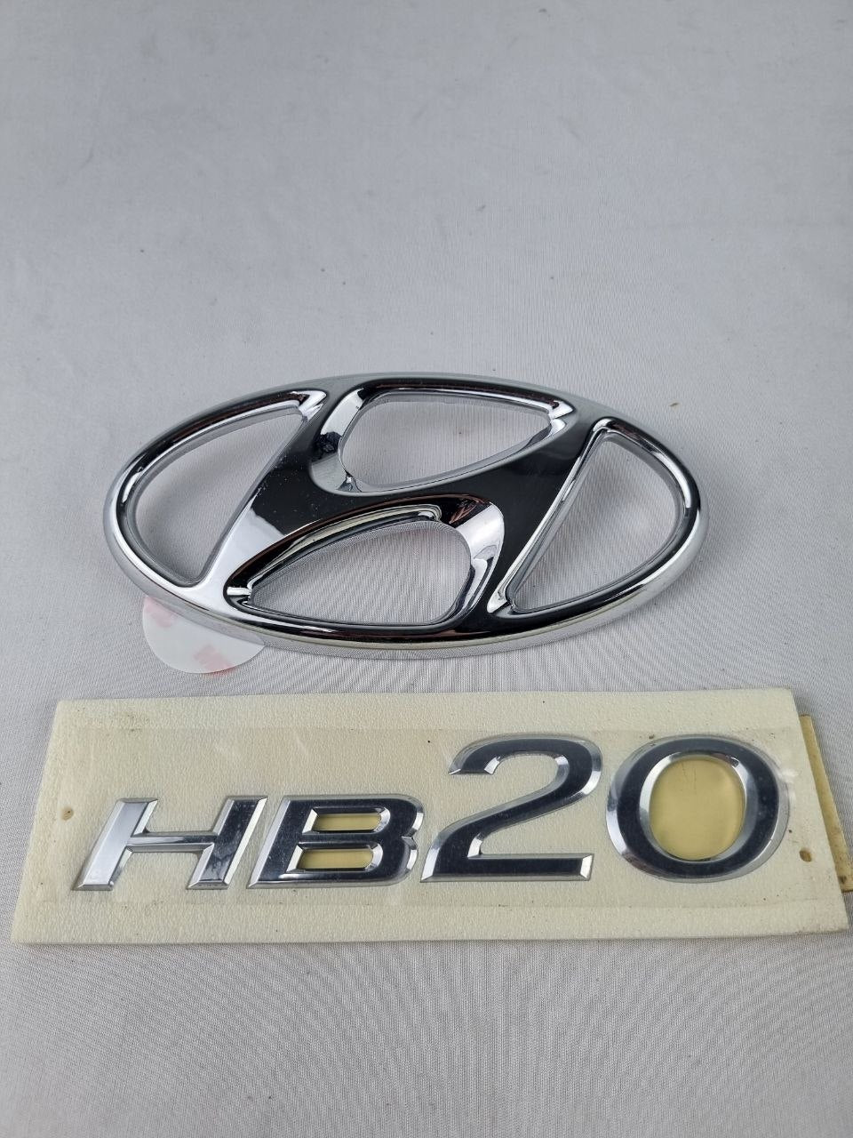 Emblema Tampa Tras Hyundai HB20 Hatch 2020/2022