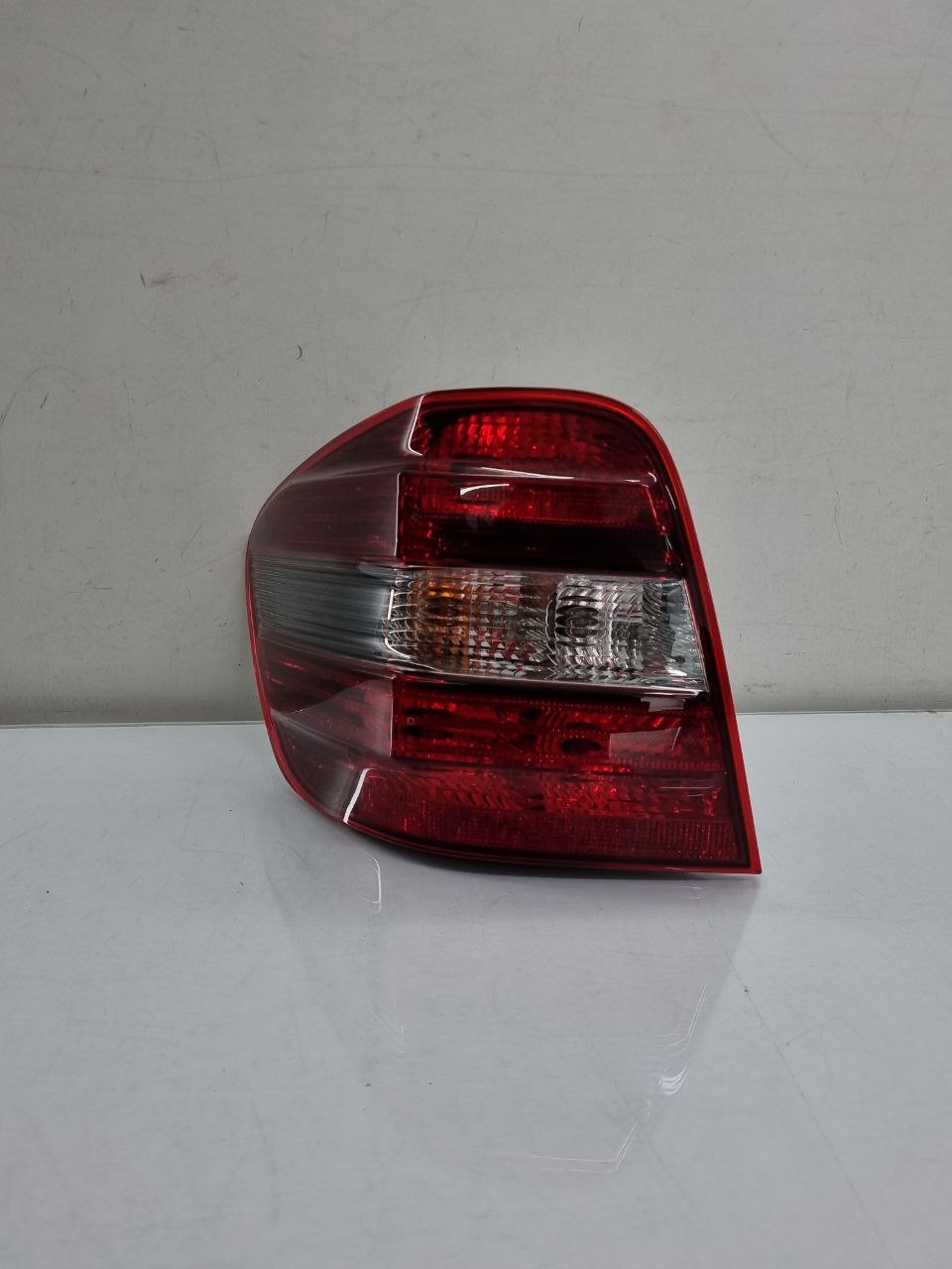 Lanterna Esquerda Classe M 2010/ Classe M ML 350 ML 550