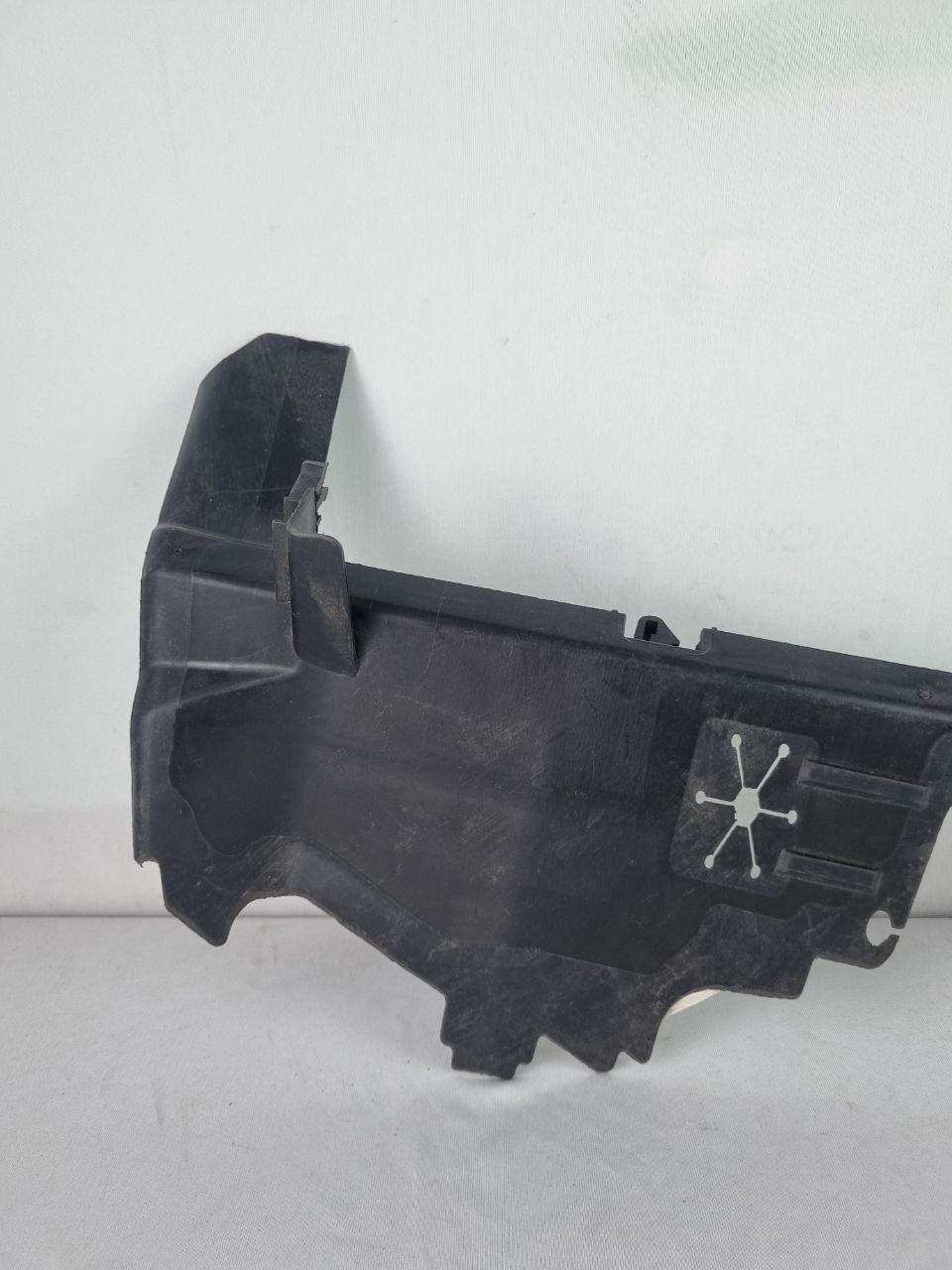 Defletor de Ar Esq Volkswagen Polo 2017/2024