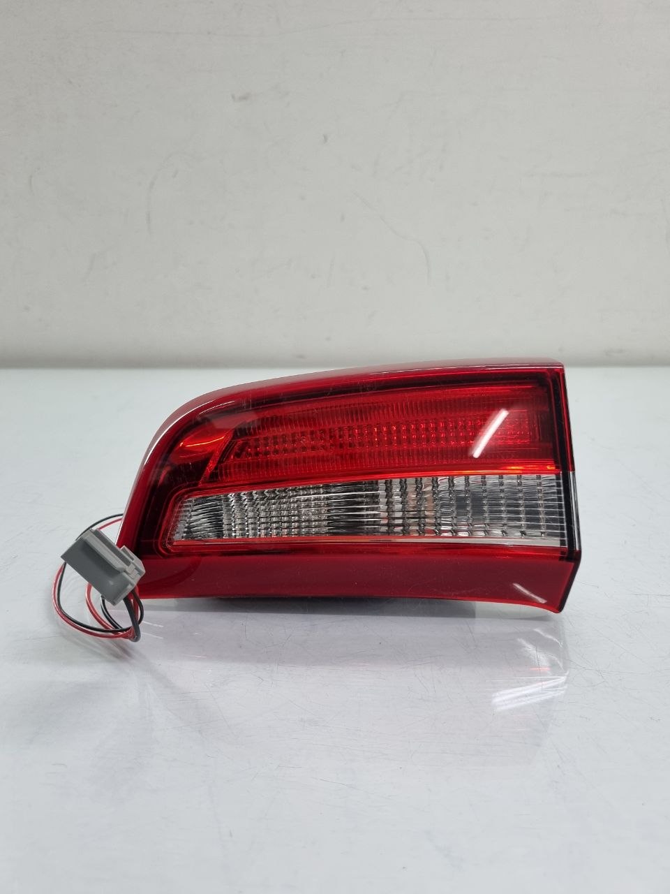 Lanterna Esquerda Jetta 2011/2015 Jetta Sedan Tampa Original