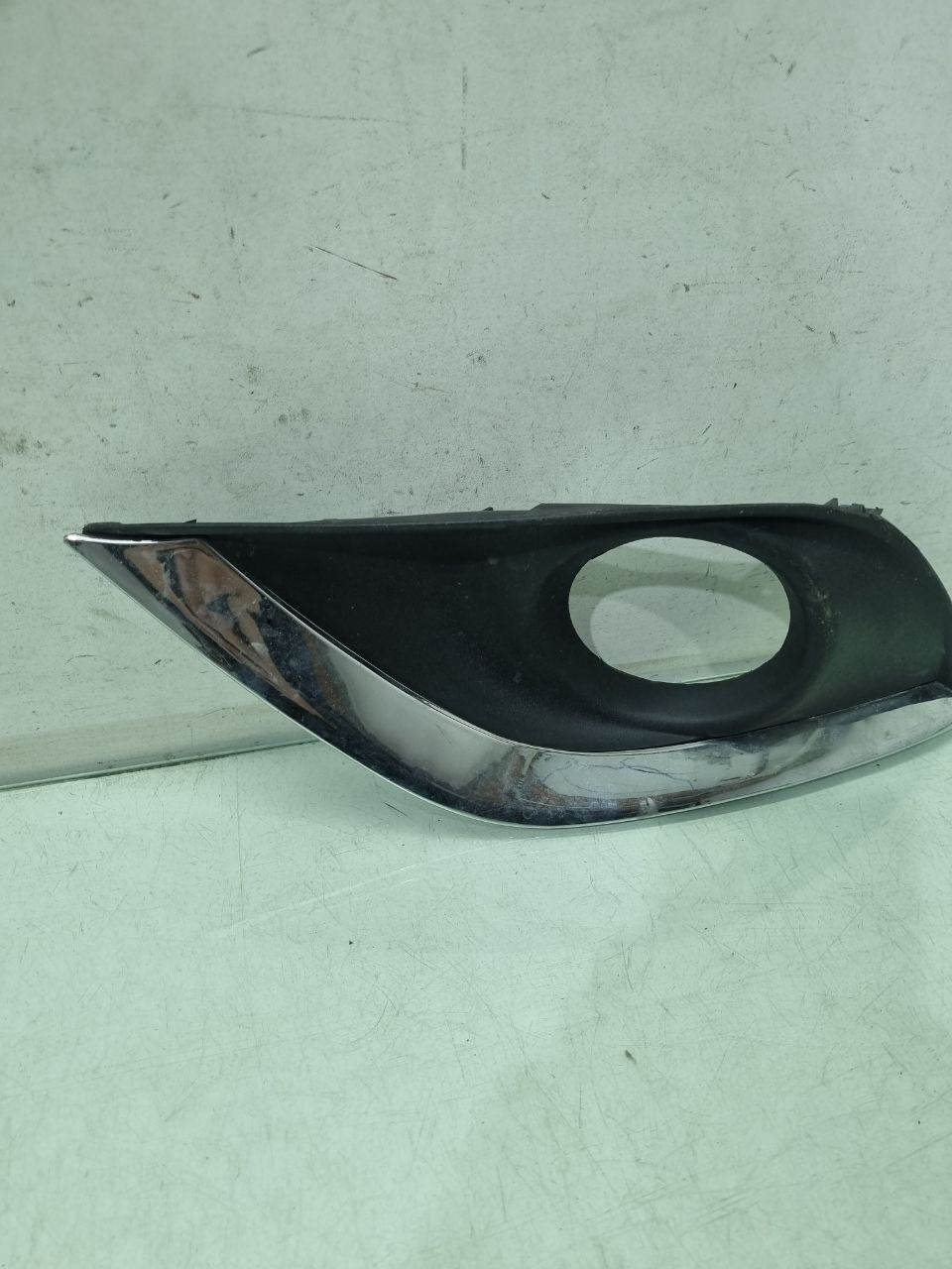 Moldura Farol Neblina Dianteiro Esq Chevrolet Cruze 2016/2019 Usado