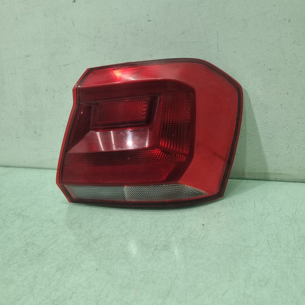 Lanterna direita Volkswagen Gol G7 2017/2022
