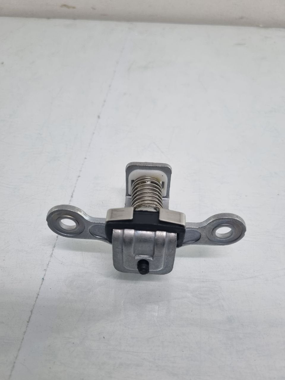 Fechadura Tampa Traseira Volkswagen Amarok Saveiro 2011/2021 Nova