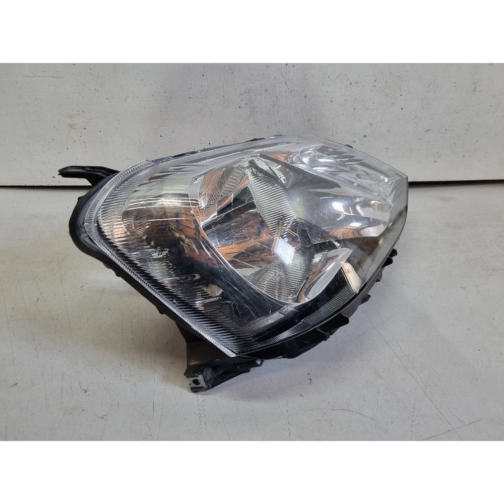 Farol Dir. Máscara Negra Toyota Etios 2015/2019 Recuperado Direito/passageiro