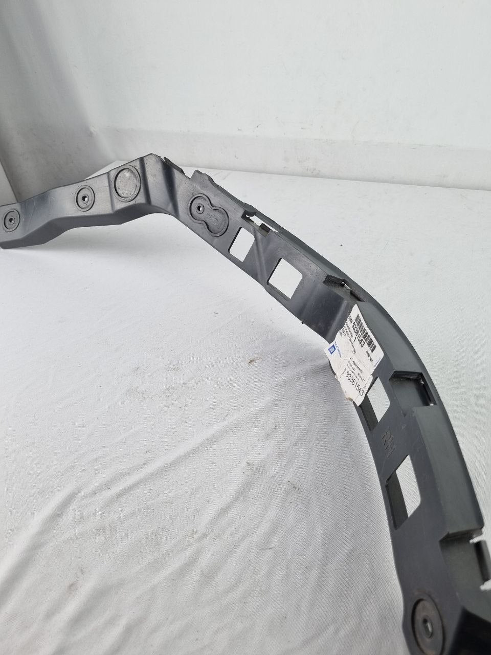 Suporte Guia Para-choque Tras Dir Chevrolet Prisma 2006/2012