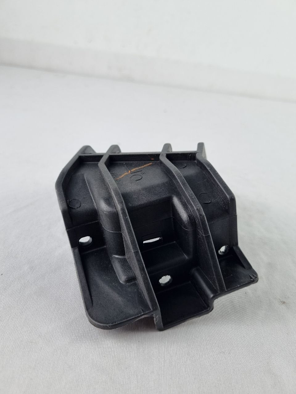 Suporte Fixação Farol Diant Toyota Hilux 2005/2015