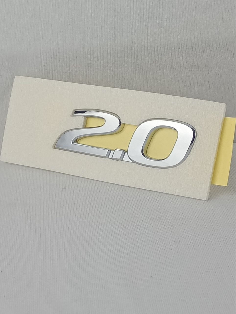 Emblema Tampa Traseira 2.0 Hyundai Creta 2017/2023 Novo