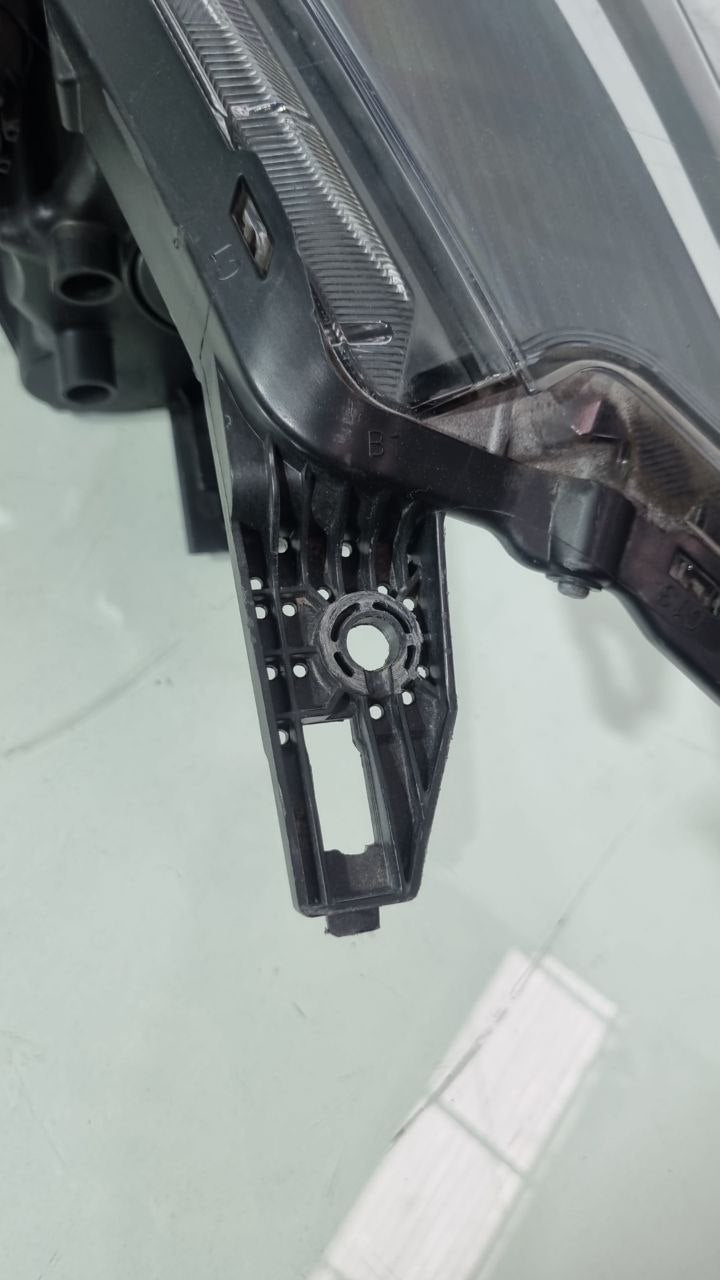 Farol Diant Dir Nissan Kicks 2023 Usado