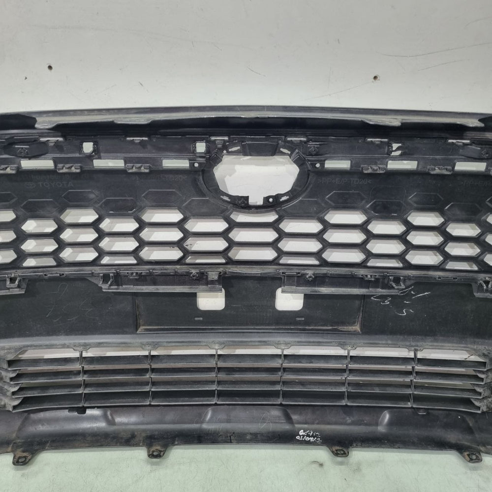 Parachoque Diant Toyota Corolla Cross 2022/2026 Usado