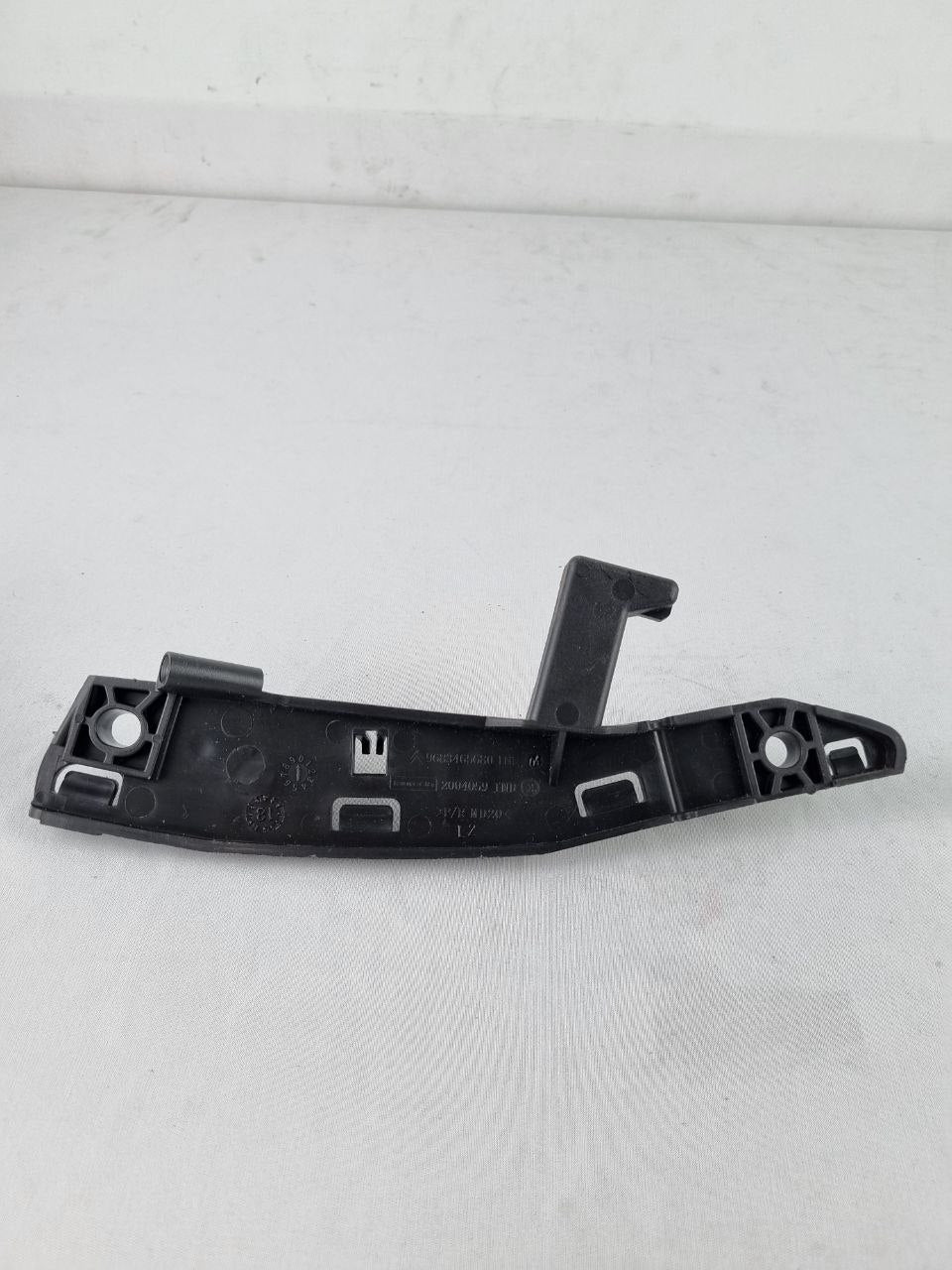 Suporte Para-choque Diant Esq Citroen C3/DS3 2013/2020