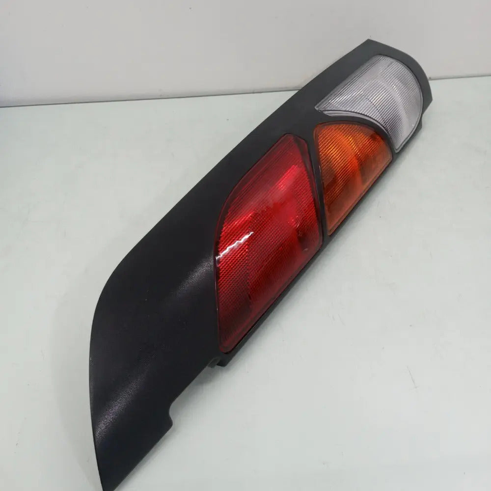 Lanterna traseira lado direito kangoo 2001 a 2008