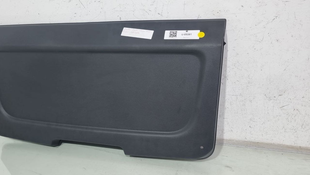 Tampão Porta Malas Fiat Punto 2011/2016