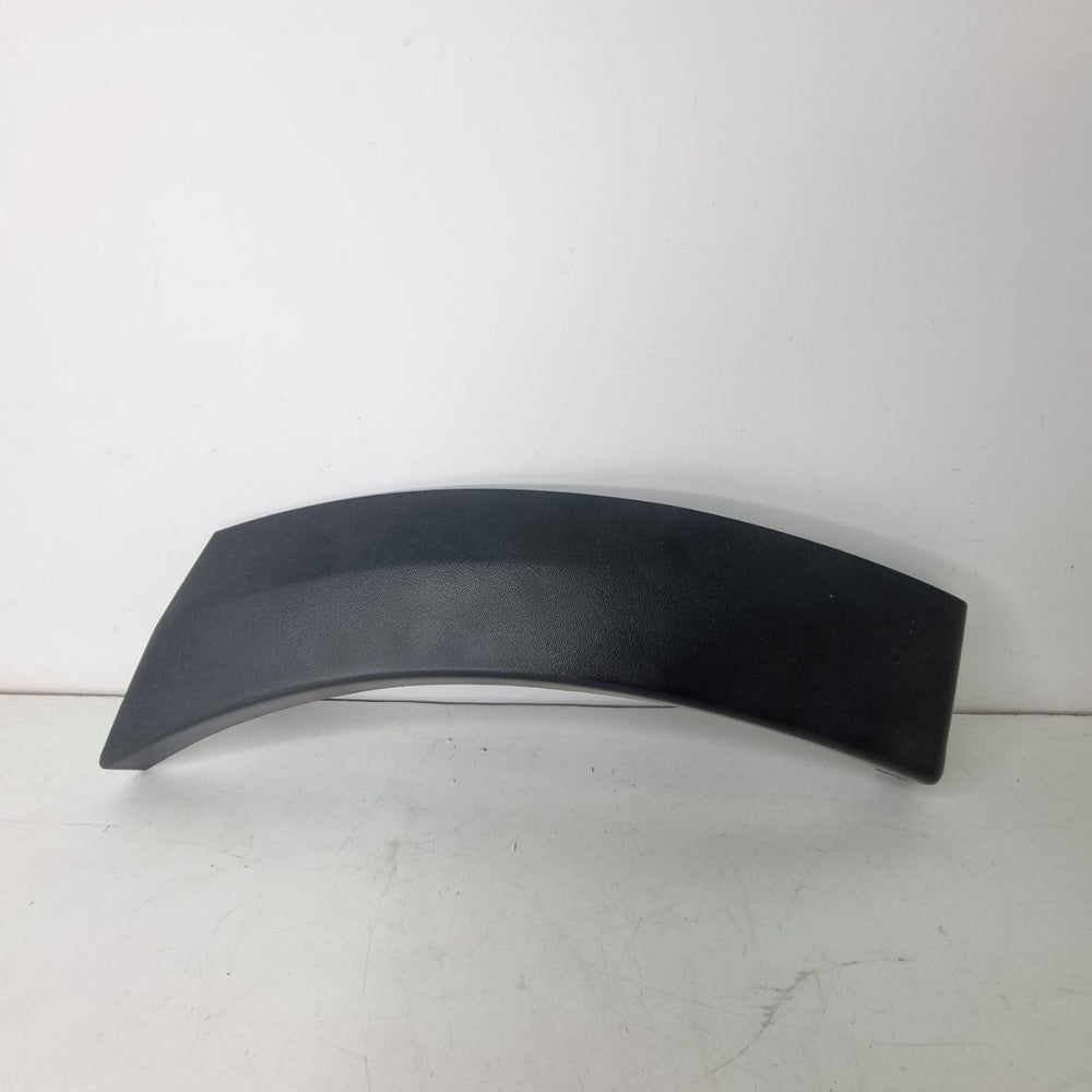 Moldura Parachoque Tras Esq Volkswagen Saveiro 2009/2016