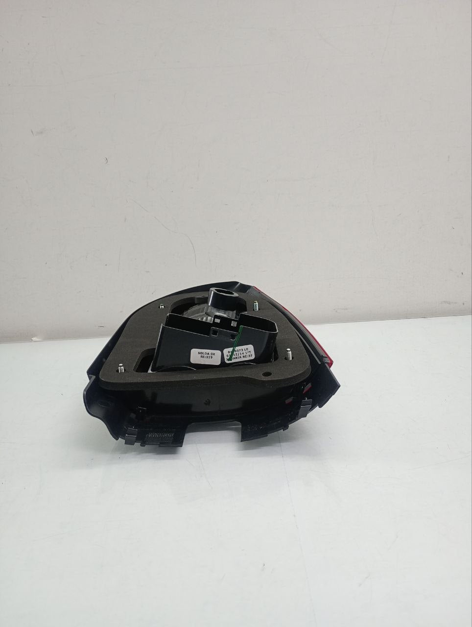 Lanterna Traseira Esquerda ARTEB Volkswagen Gol G4