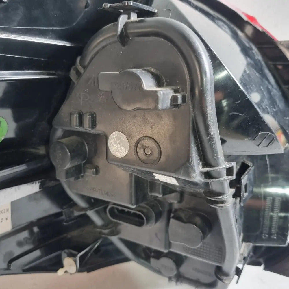 Lanterna Traseira Do Lado Direito Fiat Mobi 2017/2022