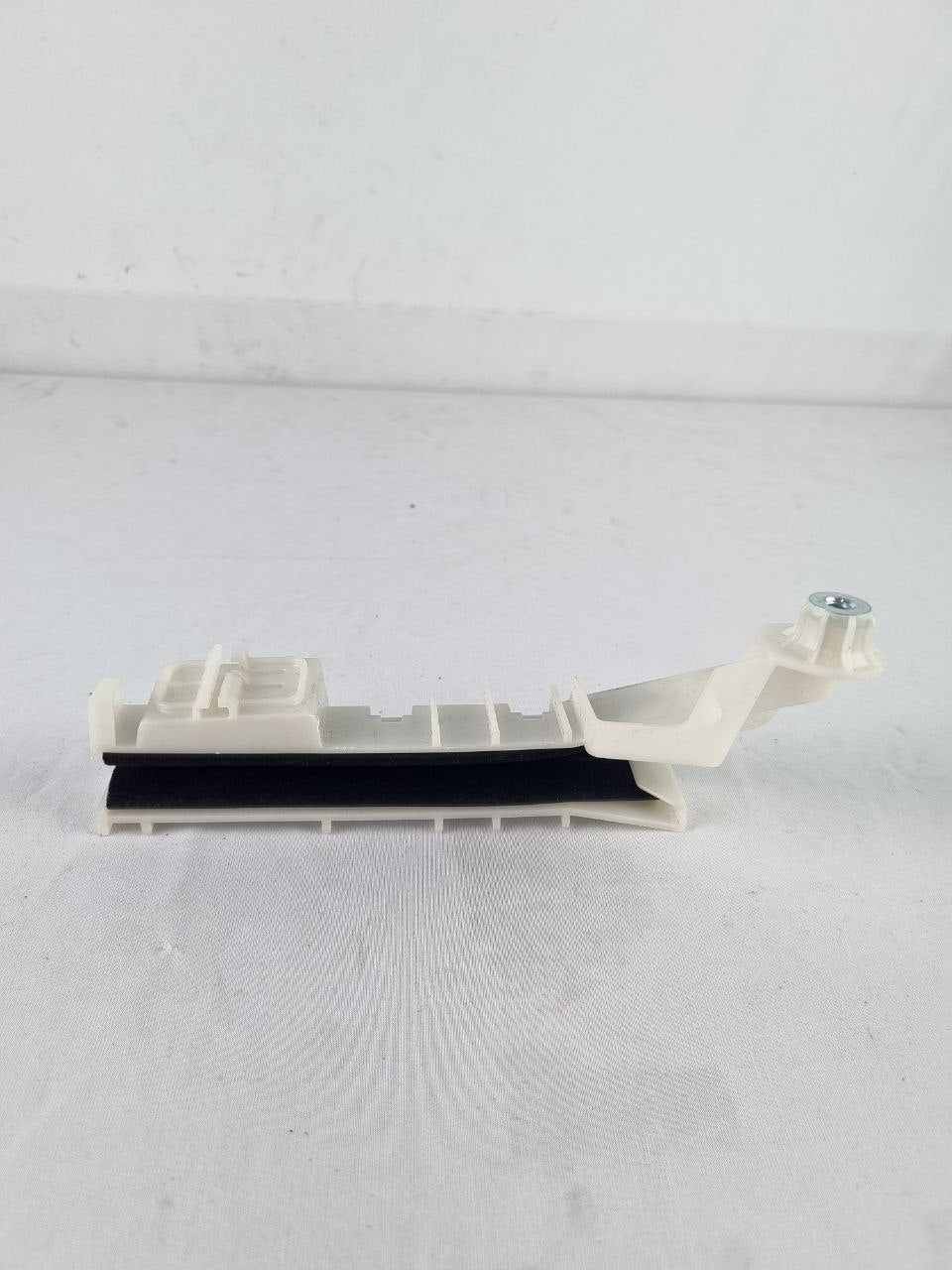 Guia Canaleta Vidro Porta Toyota Hilux SW4 2016/2021