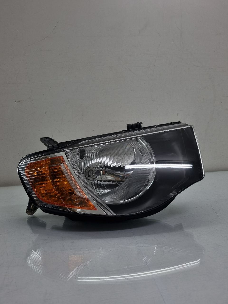 Farol Diant Dir Mitsubishi L200 Triton 2008/2012