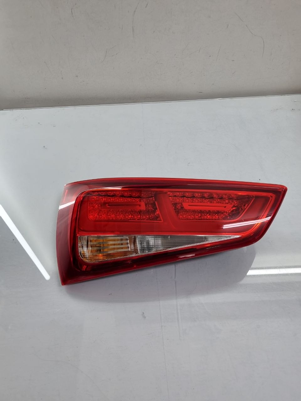Lanterna Tras Esq Audi A1 2011/2014