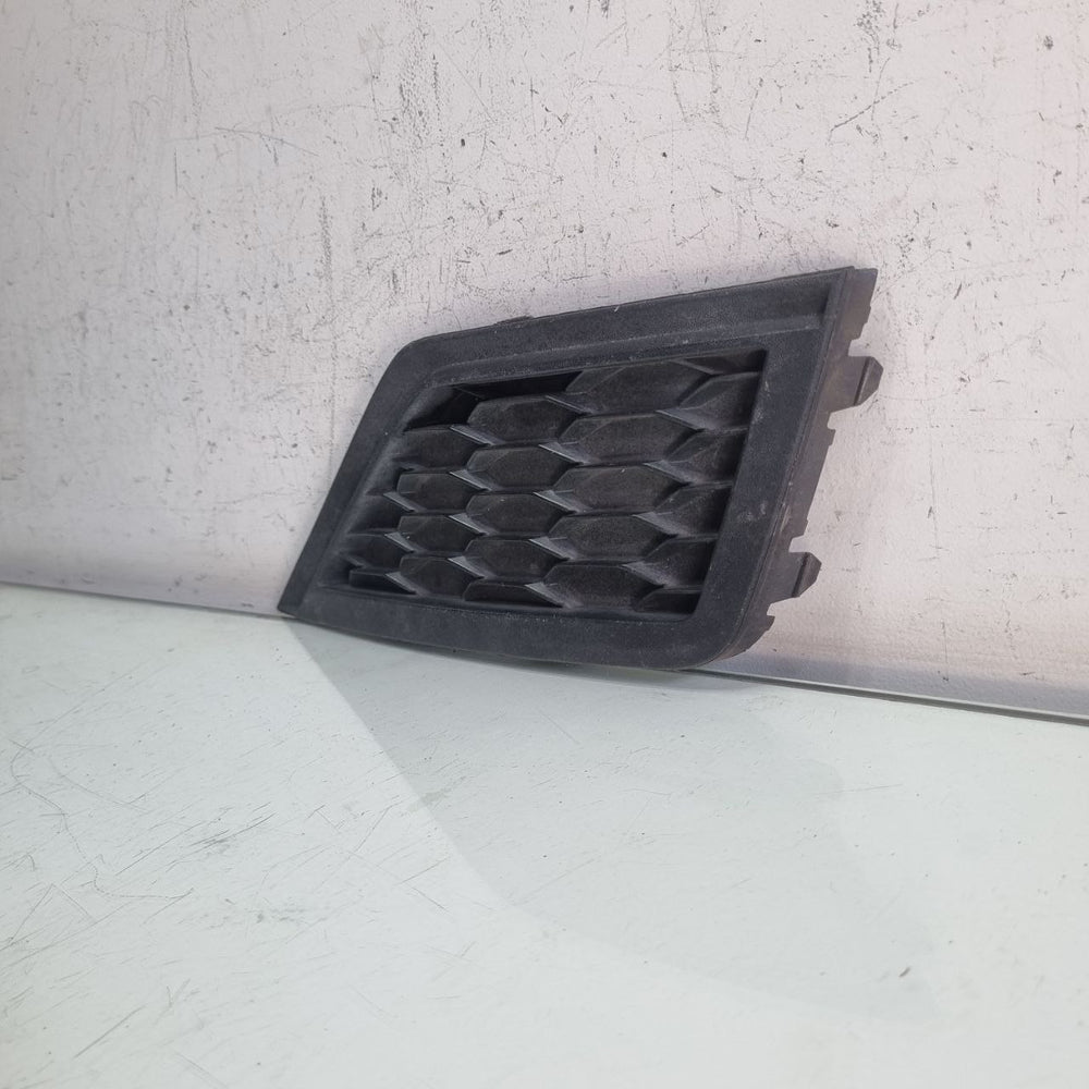 Moldura Farol Milha Dir VW Gol 2018/2022 Usado