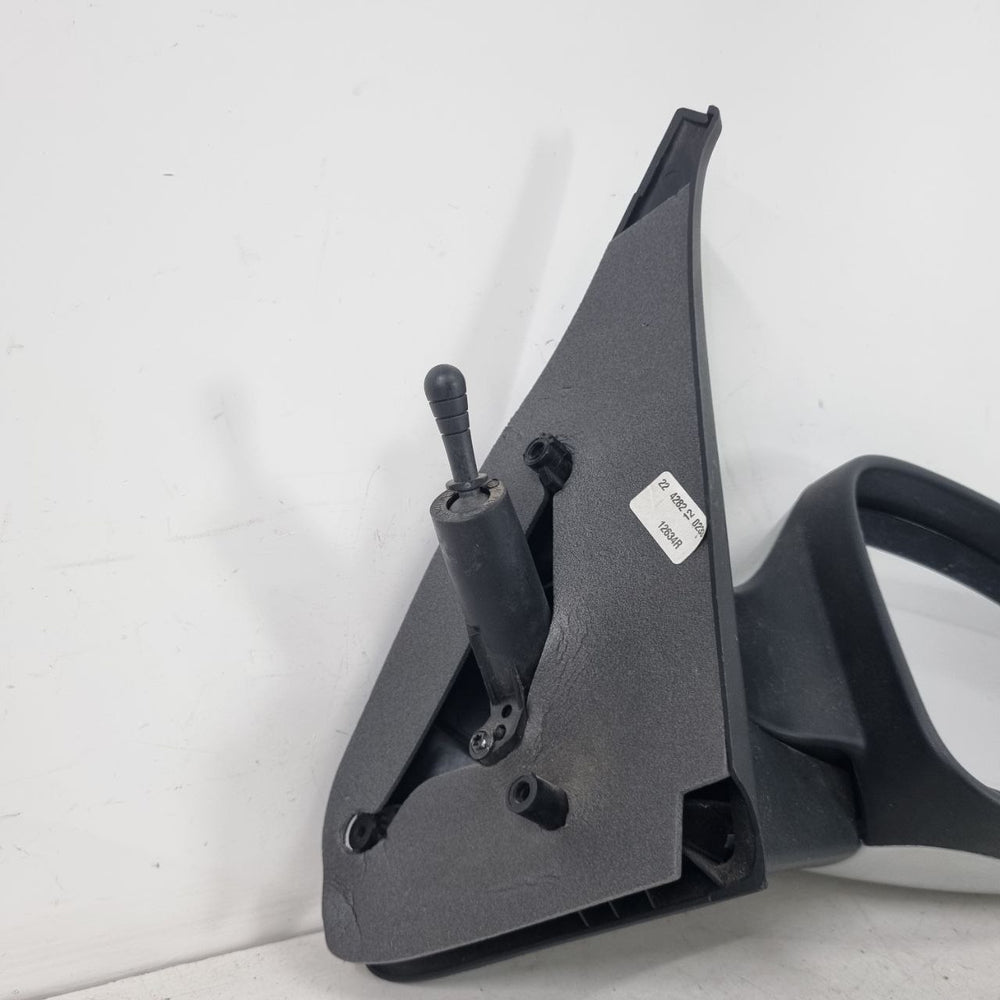 Retrovisor lado direito manual clio 2013 a 2016