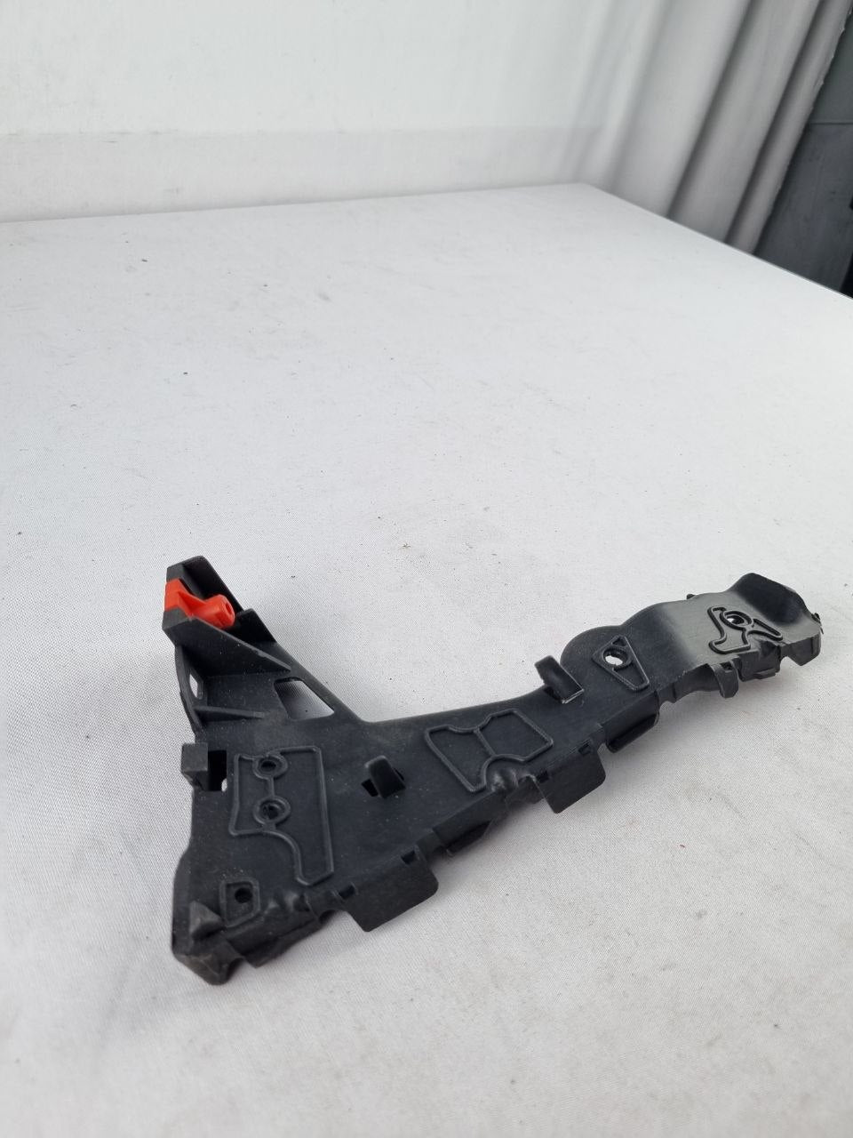 Suporte Guia Para-choque Diant Esq Chevrolet Vectra 2006/2012