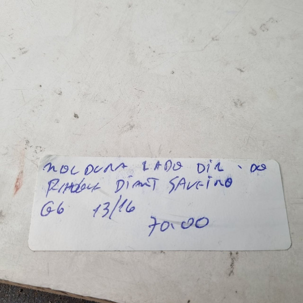 Moldura Parabarro Diant Dir Volkswagen Golf 2013/2016