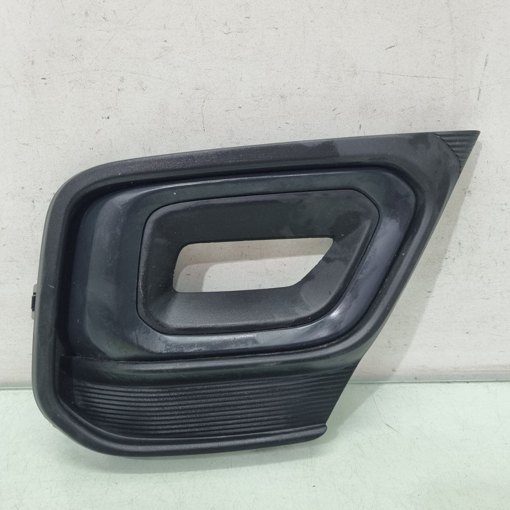 Moldura Farol Milha Dir Jeep Renegade 2023/2025 Usado