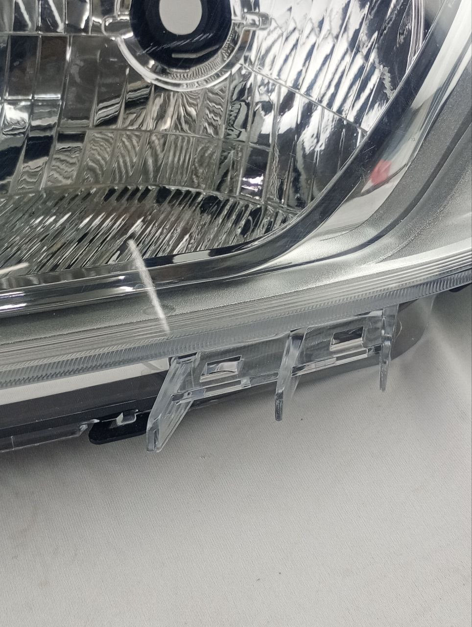 Farol Diant Esq Chevrolet Onix 2013/2019