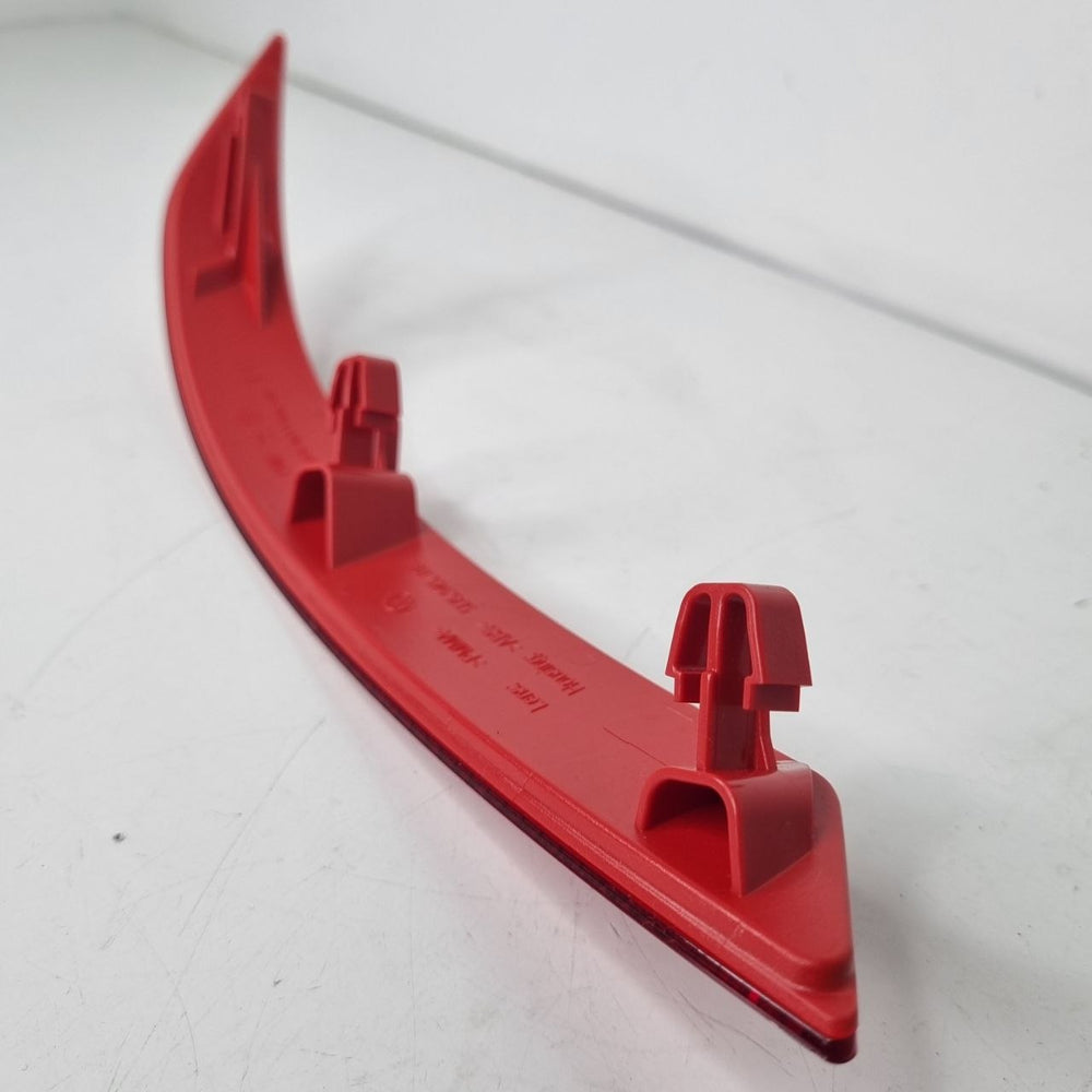 Refletor Para-choque Traseiro Esquerdo VW Voyage 2013/2022 Novo