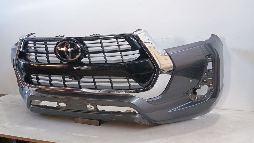 Parachoque Diant Toyota Hilux 2020/2023