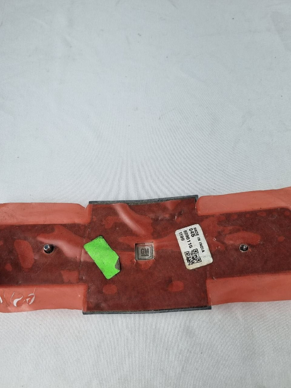 Emblema Gravata Tras Chevrolet Cobalt 2012/2016