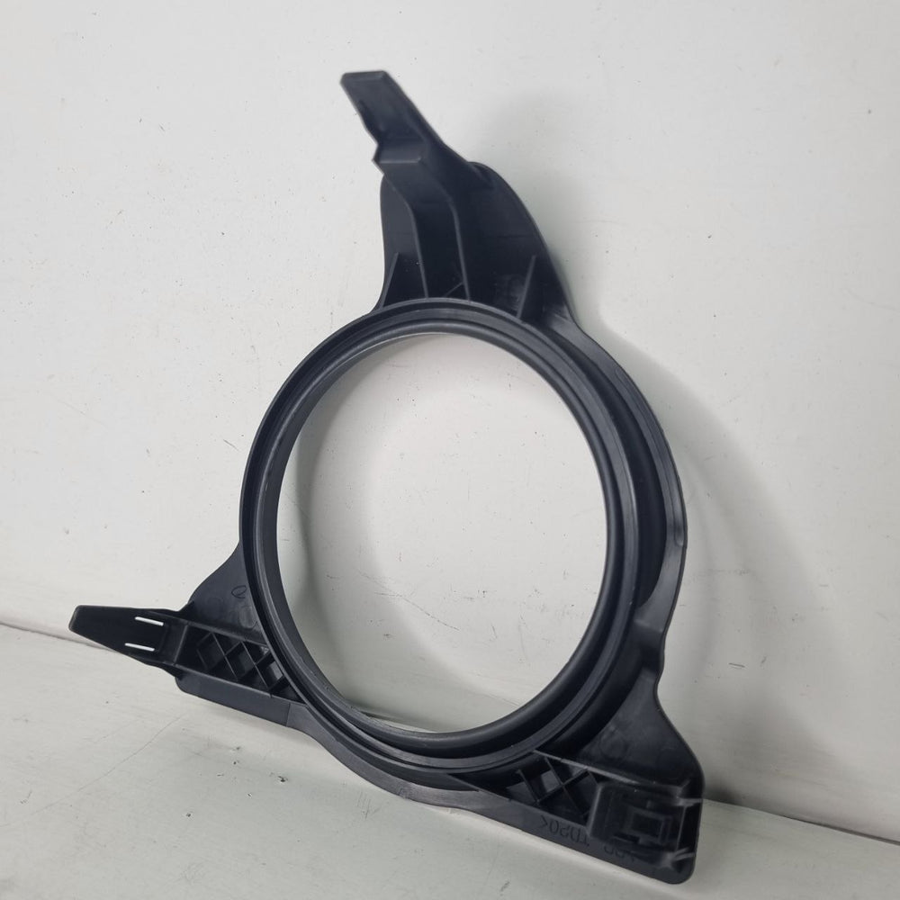 Suporte Moldura Farol de Milha Dir Toyota Hilux 2012/2016