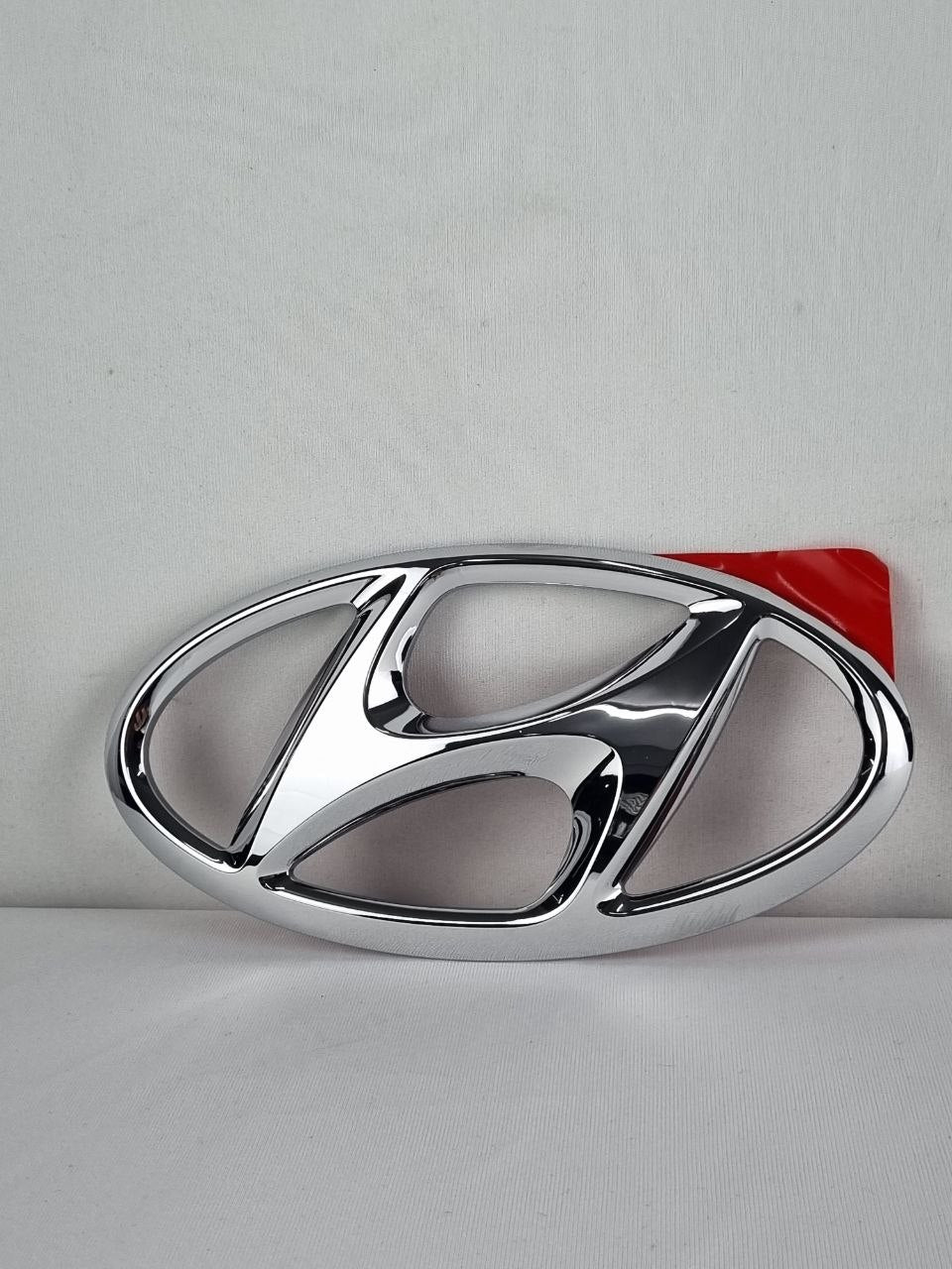 Emblema Tampa Traseira Hyundai HB20/Creta 2013/2022 Novo