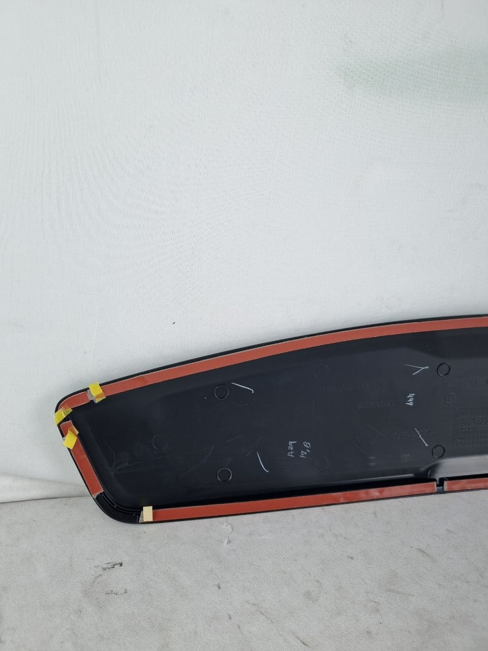Friso Lateral Inferior Porta Traseira Renault Kwid 2017/2024 Novo