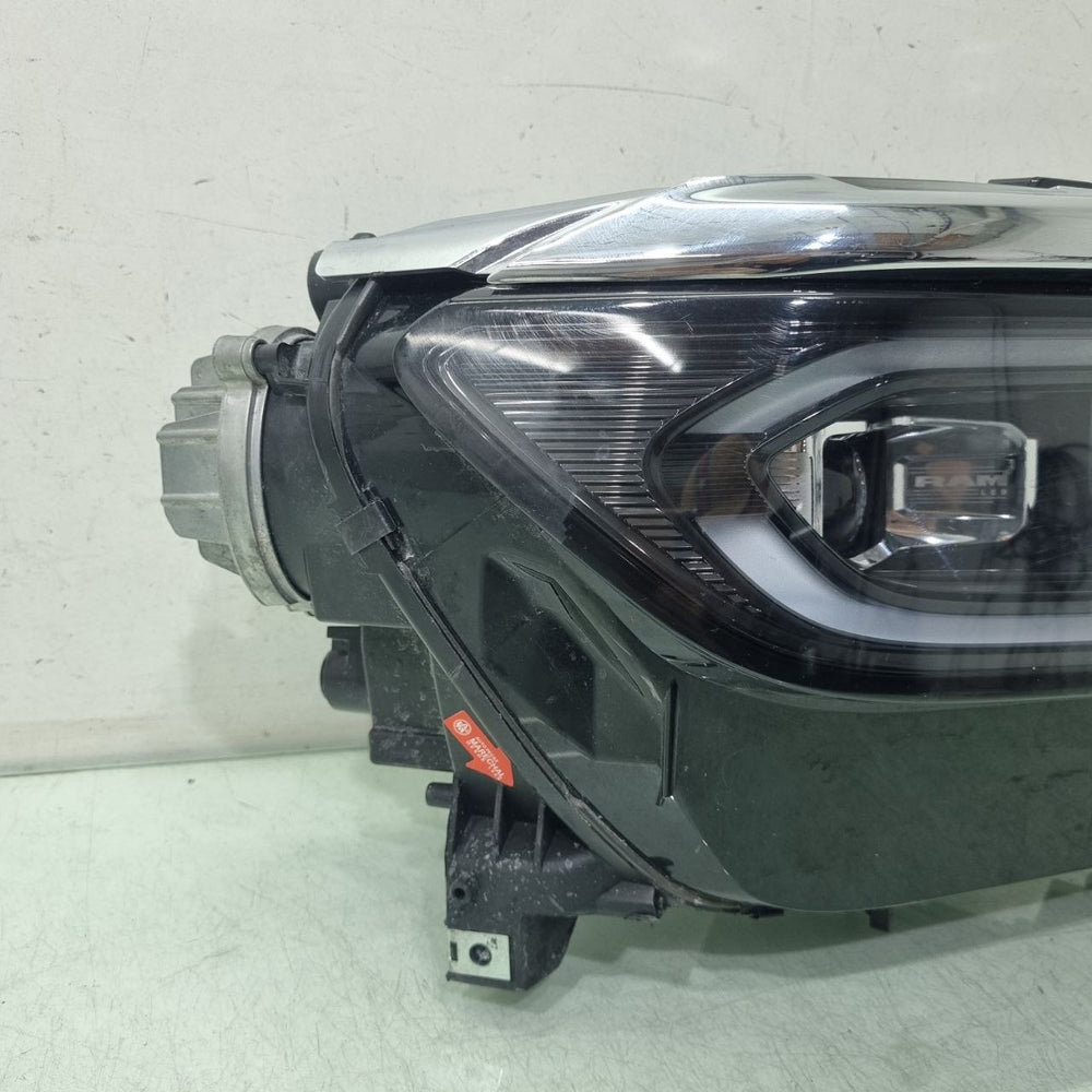 Farol Diant Dir Ram Rampage 2024/2026 Usado