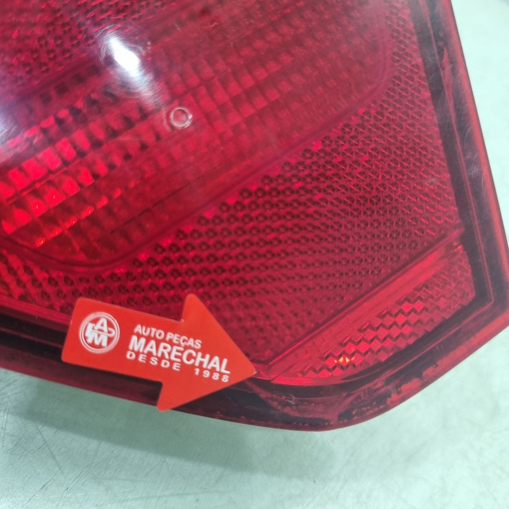 Lanterna Tras Tampa Dir VW Voyage 2013/2019 Usada