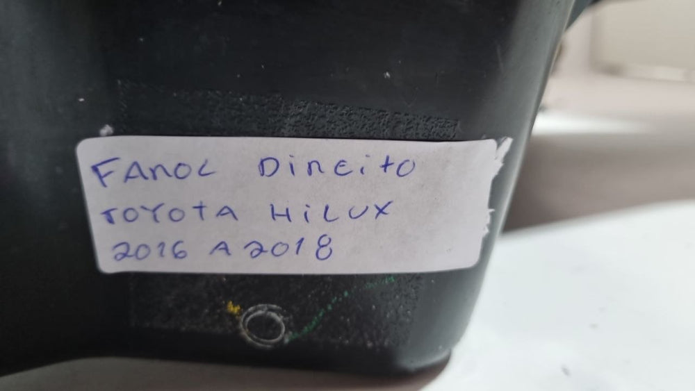 Farol Diant Dir Toyota Hilux 2016/2018 Usado
