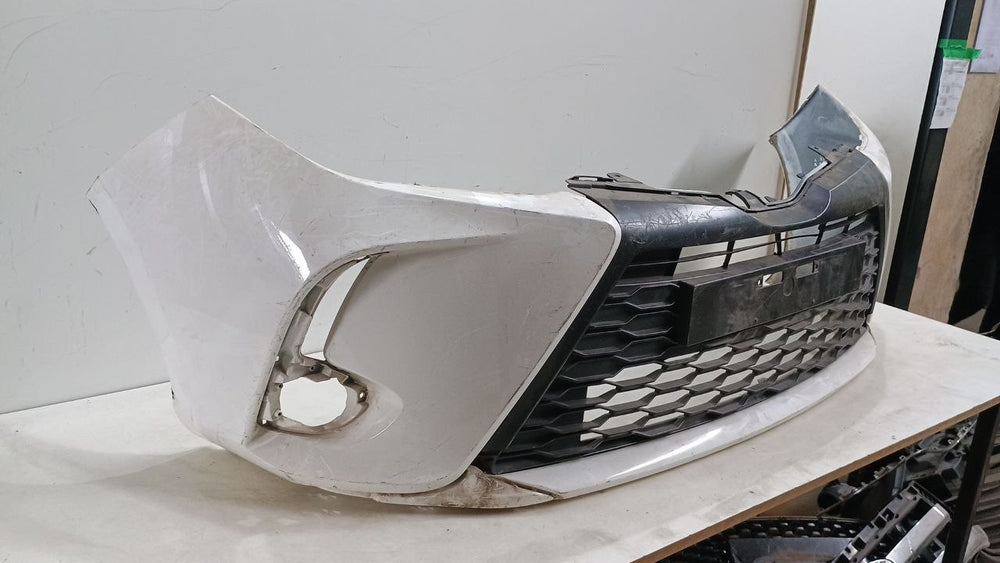 Para-choque Diant Toyota Yaris 2023/2025 Usado