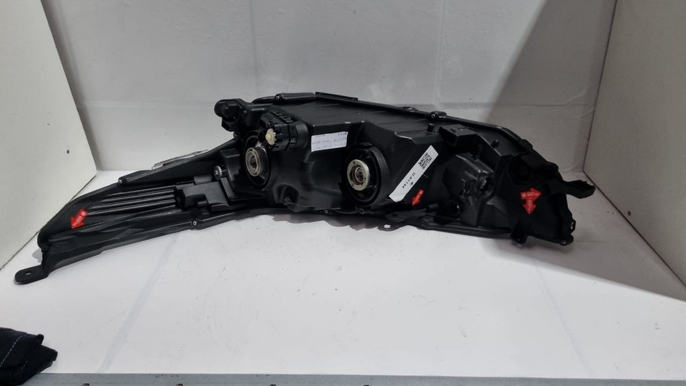 Farol Dir Toyota Yaris 2019/2023 Usado
