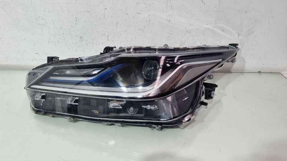Farol Diant Esq Toyota Corolla 2020/2025 Usado