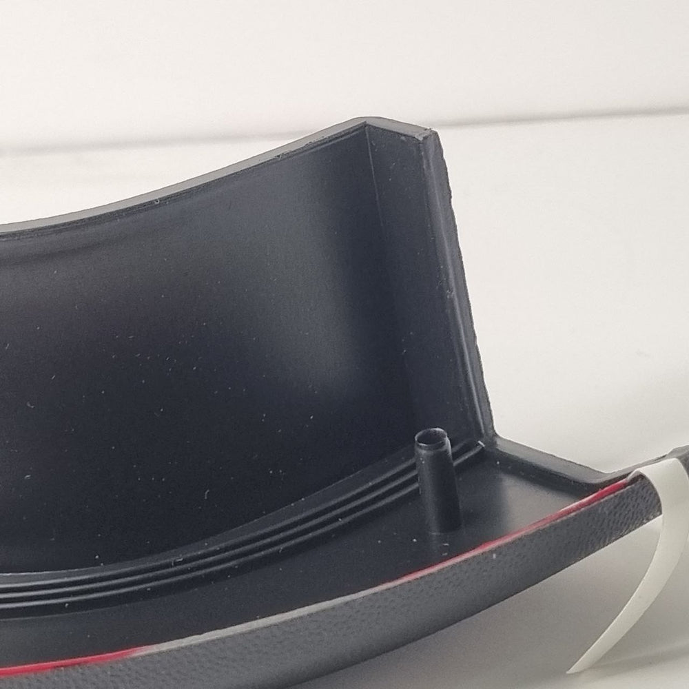 Friso Moldura Caçamba Direito VW Saveiro G5 G6 G7 2010/2023 Novo