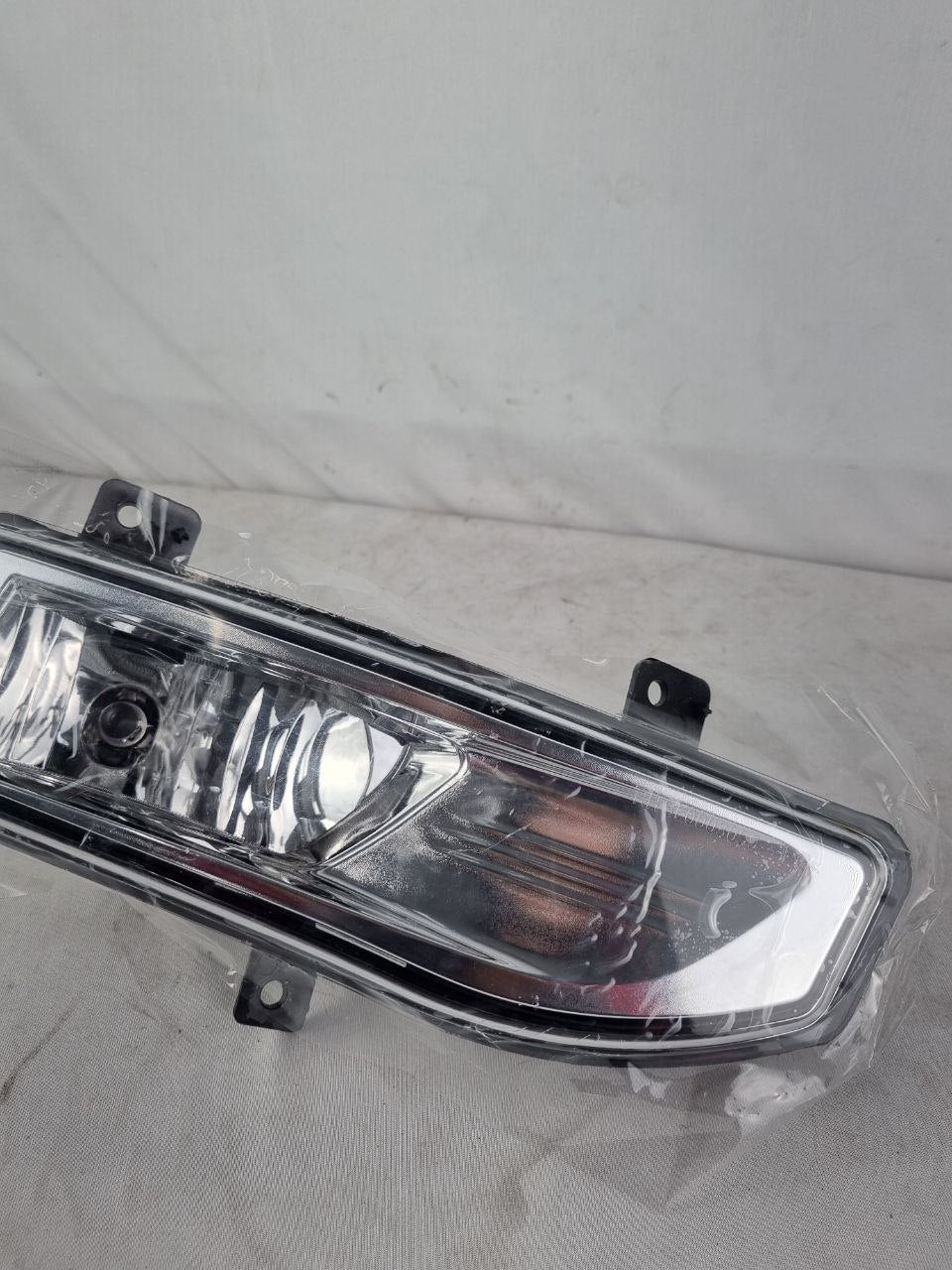 Farol de Milha Dianteiro Direito Nissan Kicks 2017/2022 Novo