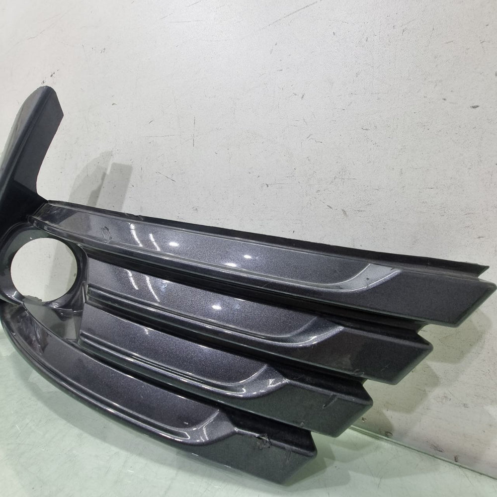 Moldura Farol Milha Esq Toyota Corolla 2017/2019