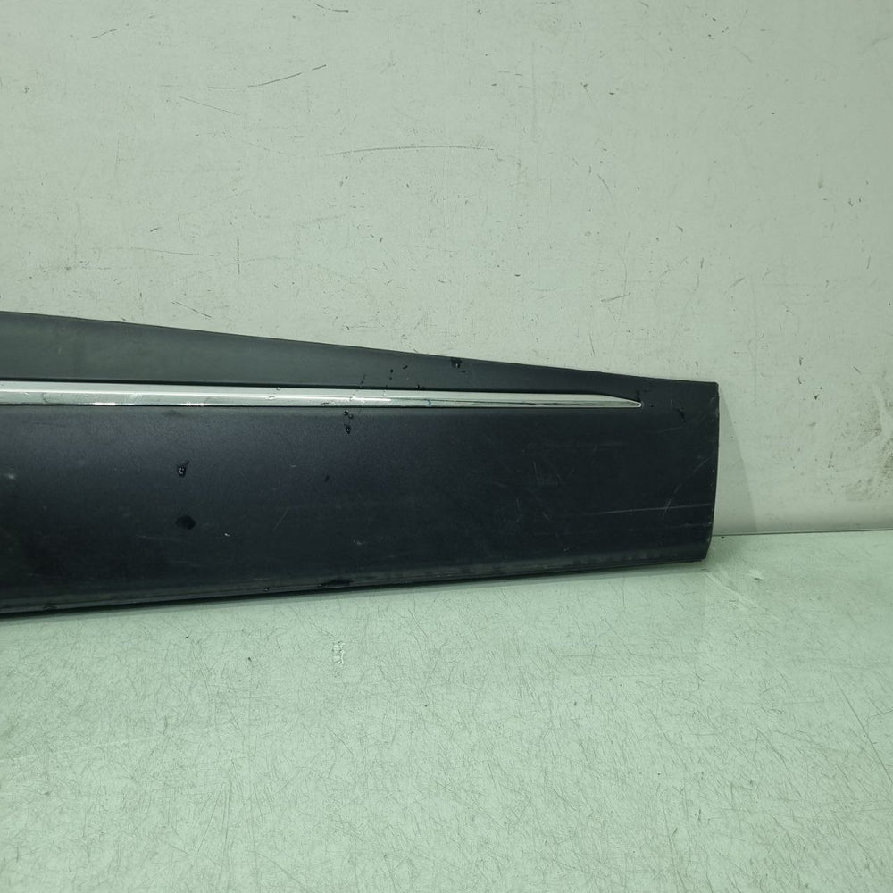 Friso Porta Tras Esq Renault Captur 2018/2023 Usado