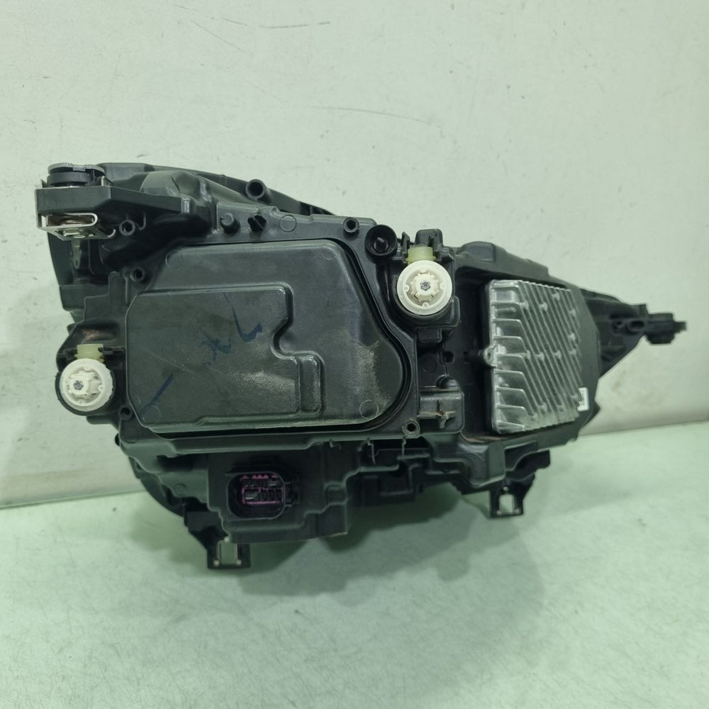 Farol Diant Esq Audi Q5 2021/2024 Usado