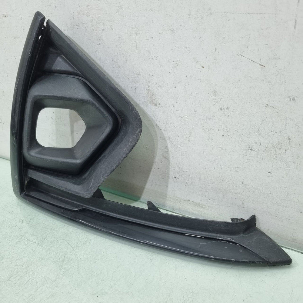Moldura Farol Milha Dir Ford New Fiesta 2017/2019