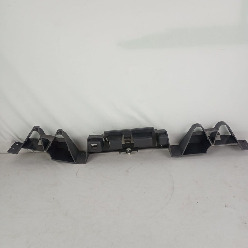 Guia Central Parachoque Traseiro Renault Megane Sedan 2007/2013 Usado