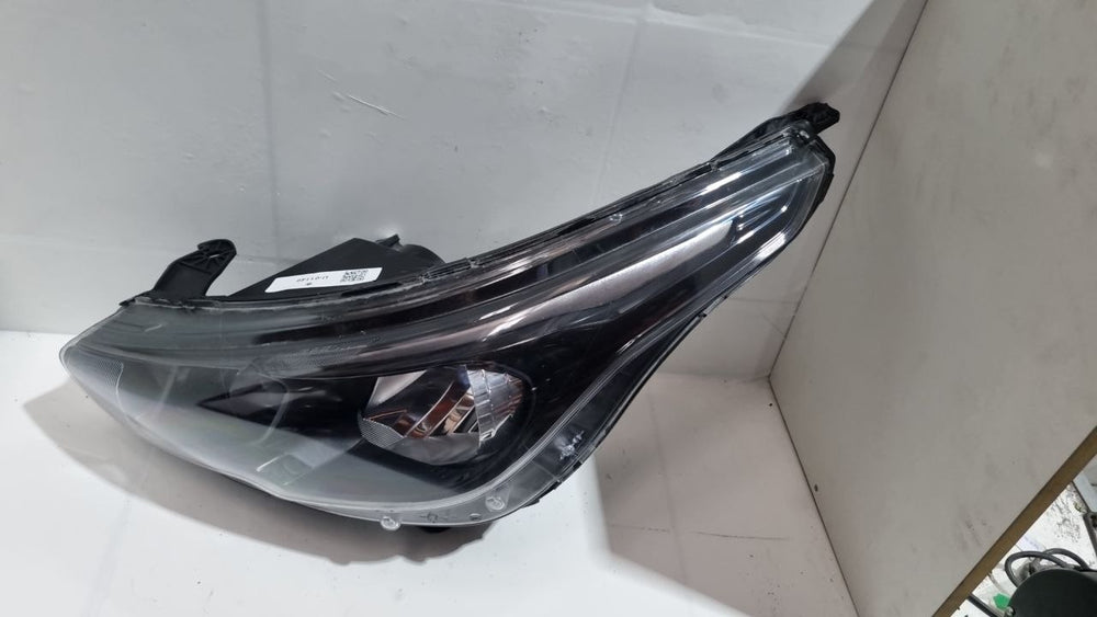 Farol Diant Esq Fiat Argo Cronos 2017/2024 Usado