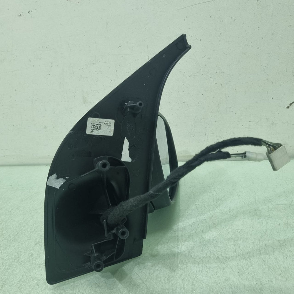 Retrovisor Esq Fiat Moby 2016/2025 Usado
